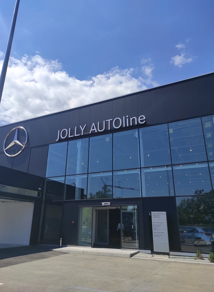Otvoren je salon napravljen po najnovijim Mercedes standardima: JOLLY AUTOline na Škurinjama