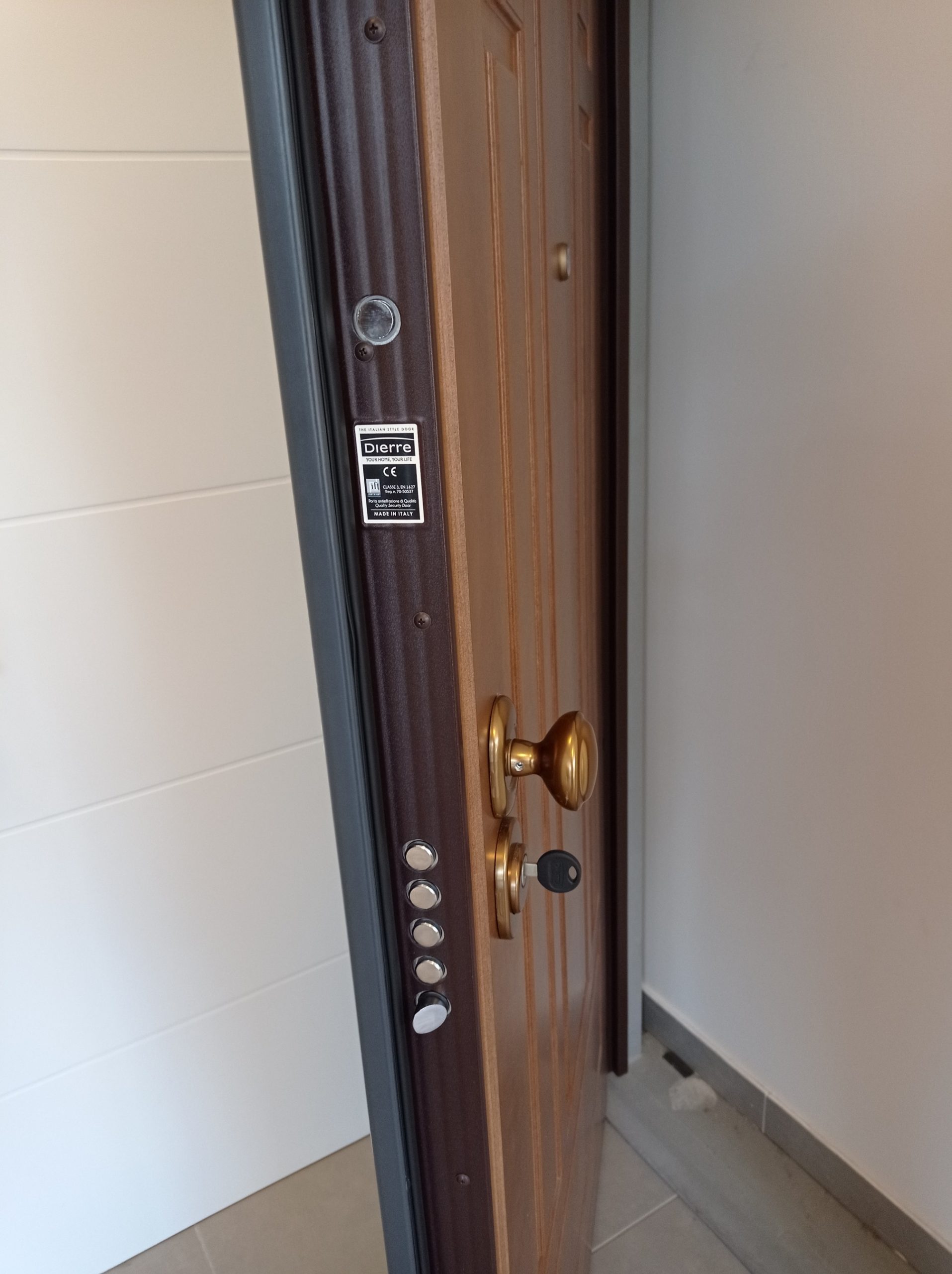 Povećajte sigurnost svojih domova protuprovalnim vratima iz Dekora doma