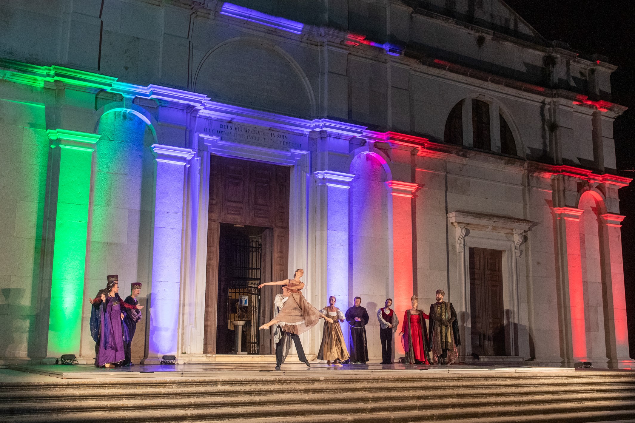 Održana svečana premijera "Romeo i Julija" na omiljenom rovinjskom ljetnom festivalu "Rovinj Art&More"