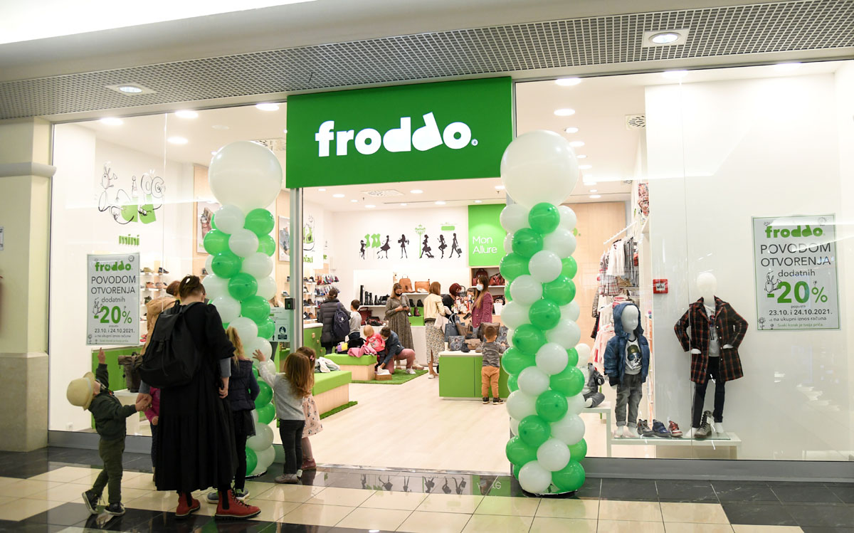 Otvorenje Froddo shopa u Rijeci nisu propustile poznate riječke mame s djecom
