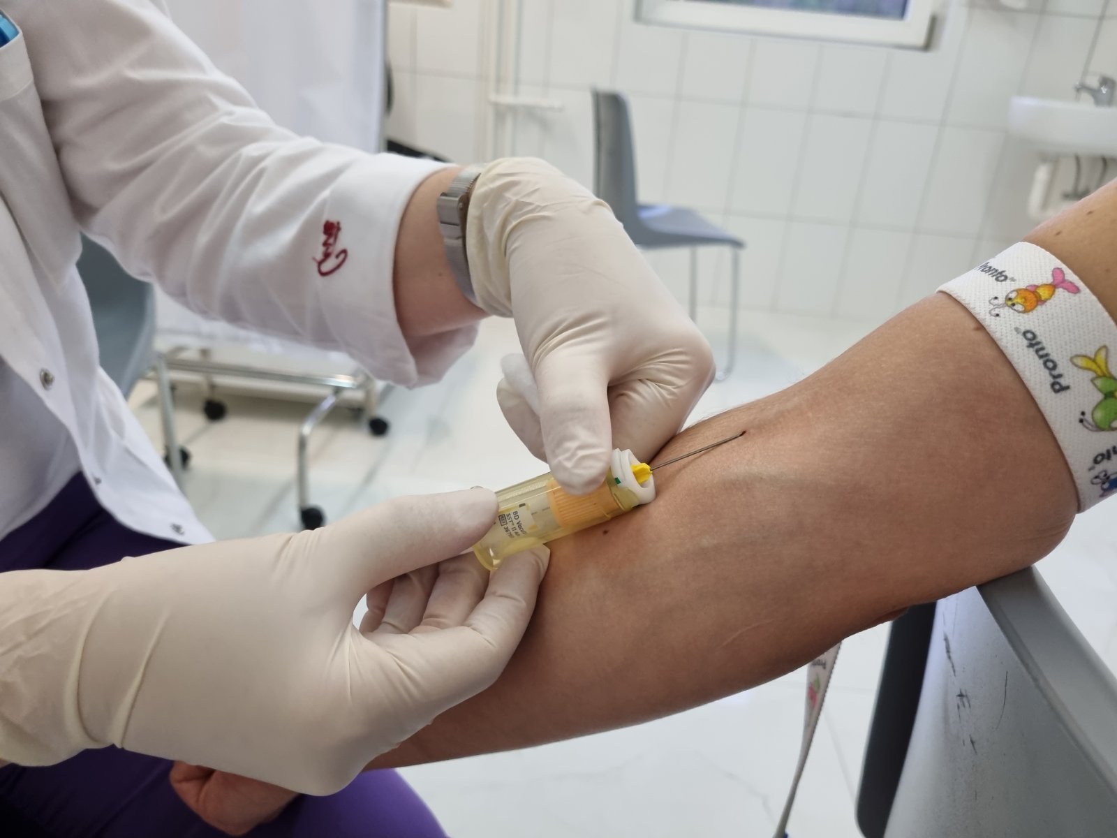 MODERAN OTOK: građani Krka uskoro dobivaju uslugu vađenja krvi iz vlastitog doma