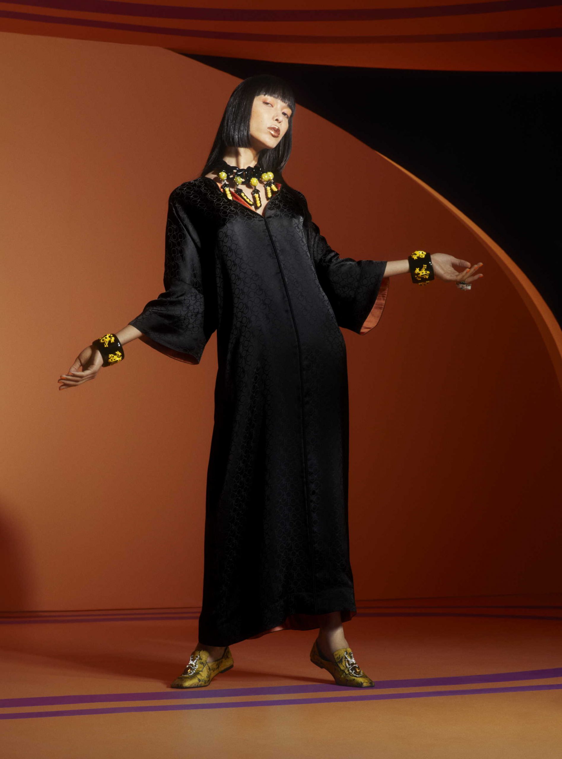 H&M s ponosom predstavlja prekrasnu i zaigranu kolekciju u suradnji s modnom ikonom Iris Apfel slaveći stoljeće stila