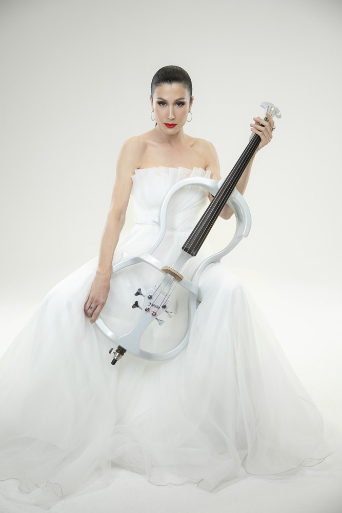 Ana Rucner novom pjesmom „Bijeli anđeo“ najavljuje dugoočekivani album