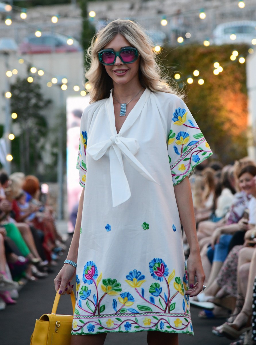 Modni dvojac ELFS ponovno oduševio: Ljetna modna čarolija u prekrasnoj Mitan marini u Novom Vinodolskom