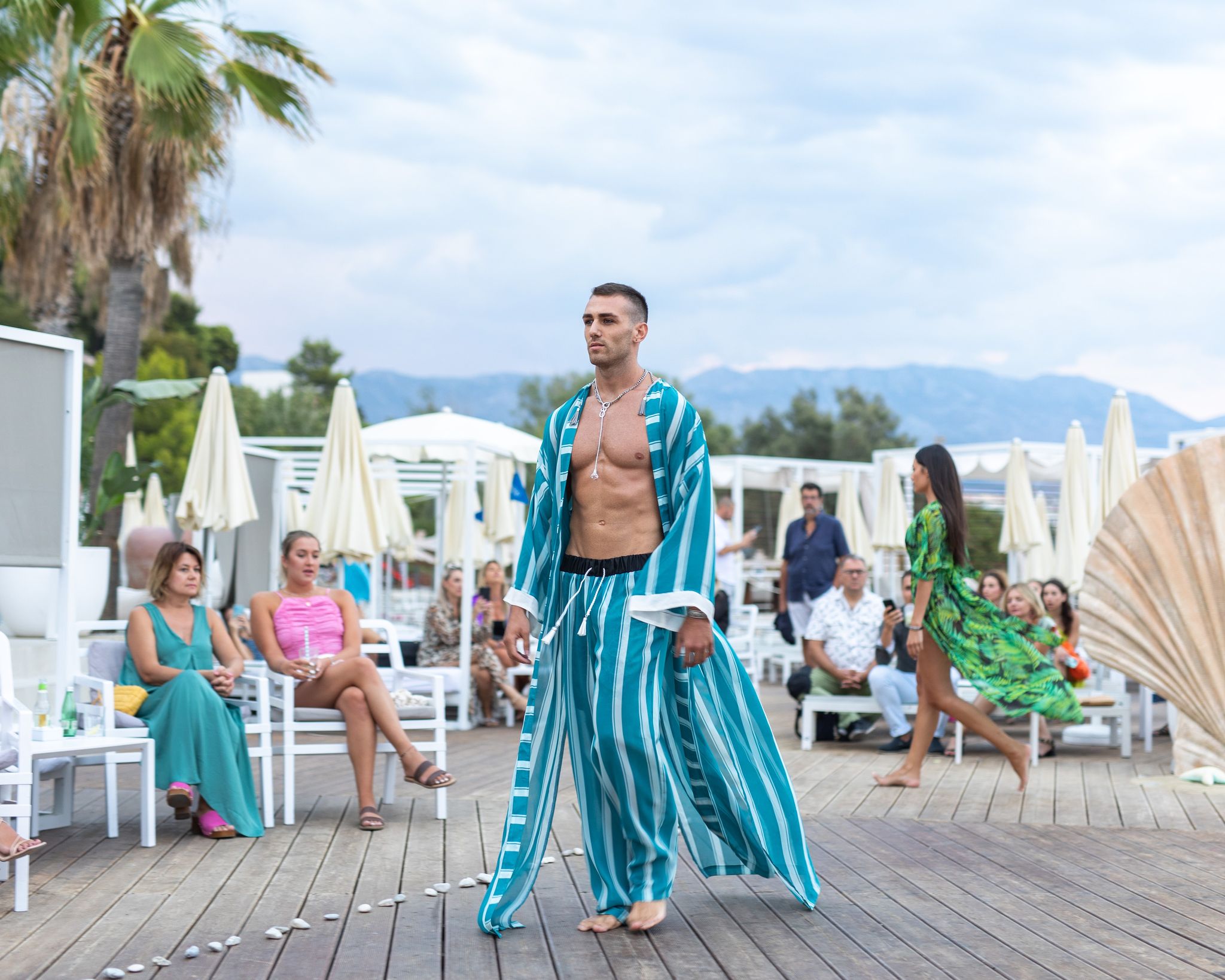 Predstavljena je nova kolekcija kupaćih kostima i haljina splitskih modnih brendova Anovi i No7 by Šime Kovačević