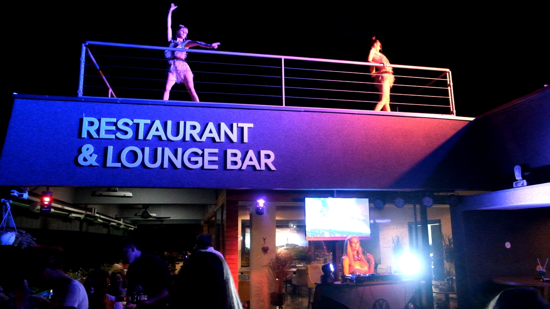 Sinoć je Faro bar uz poznate DJ-eve pokazao zašto je "place to be"