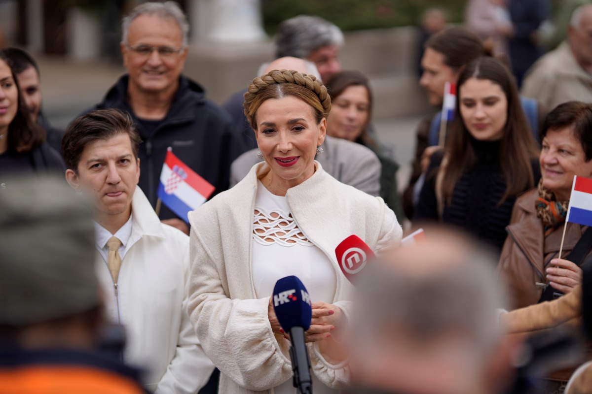 Ecija Ojdanić objavila kandidaturu za predsjednicu Republike Hrvatske