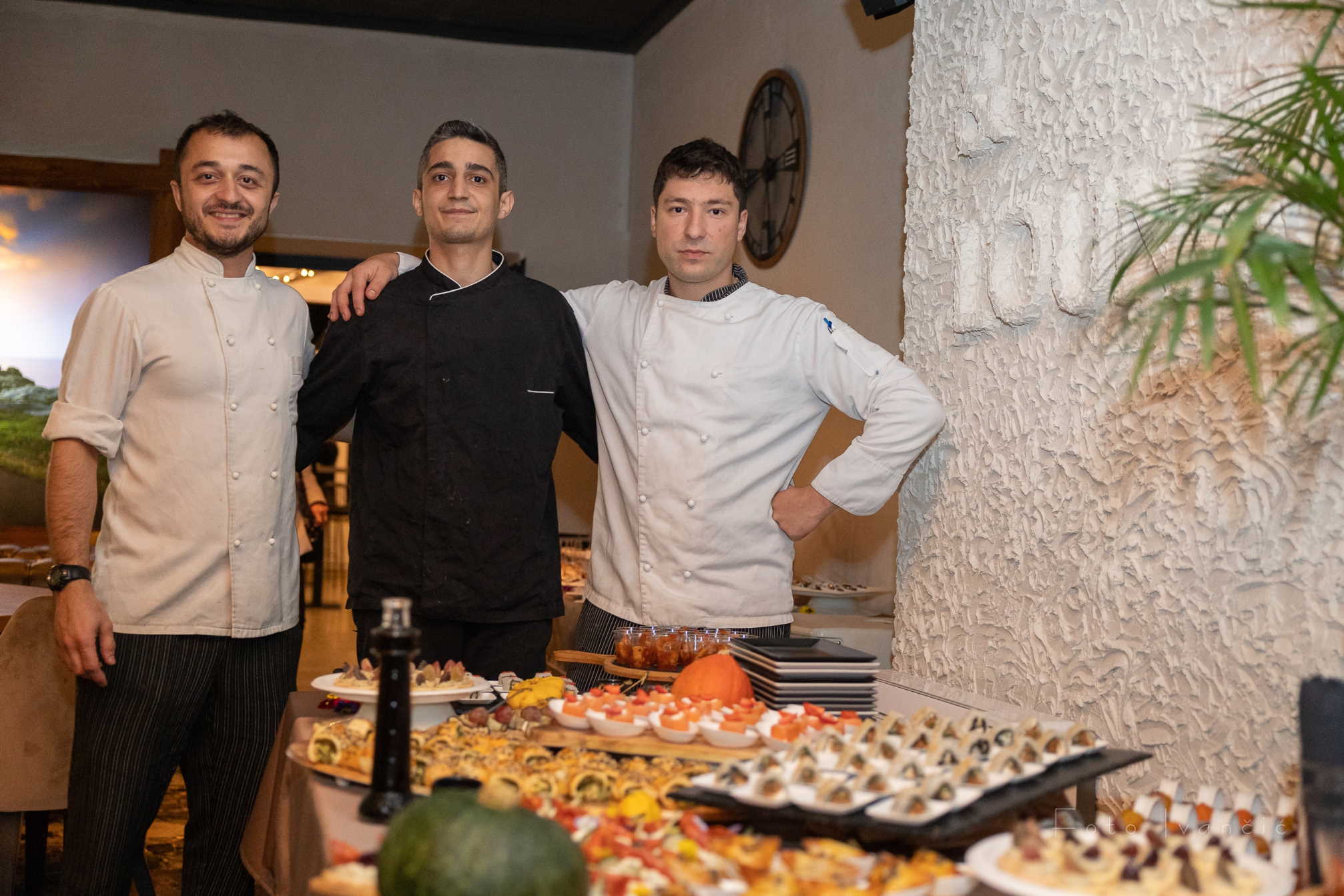 Sinoć je obitelj Gajić proslavila 47 godina svoje ugostiteljske tradicije u Faro baru u Dramlju