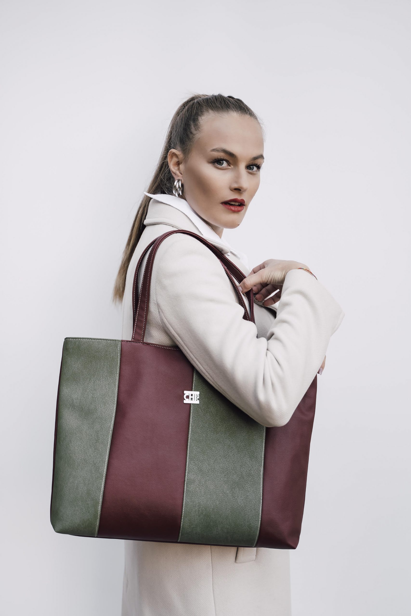 Ivana Bičanić novom kolekcijom torbi poručuje: Budi žena sa stavom i nosi što želiš!