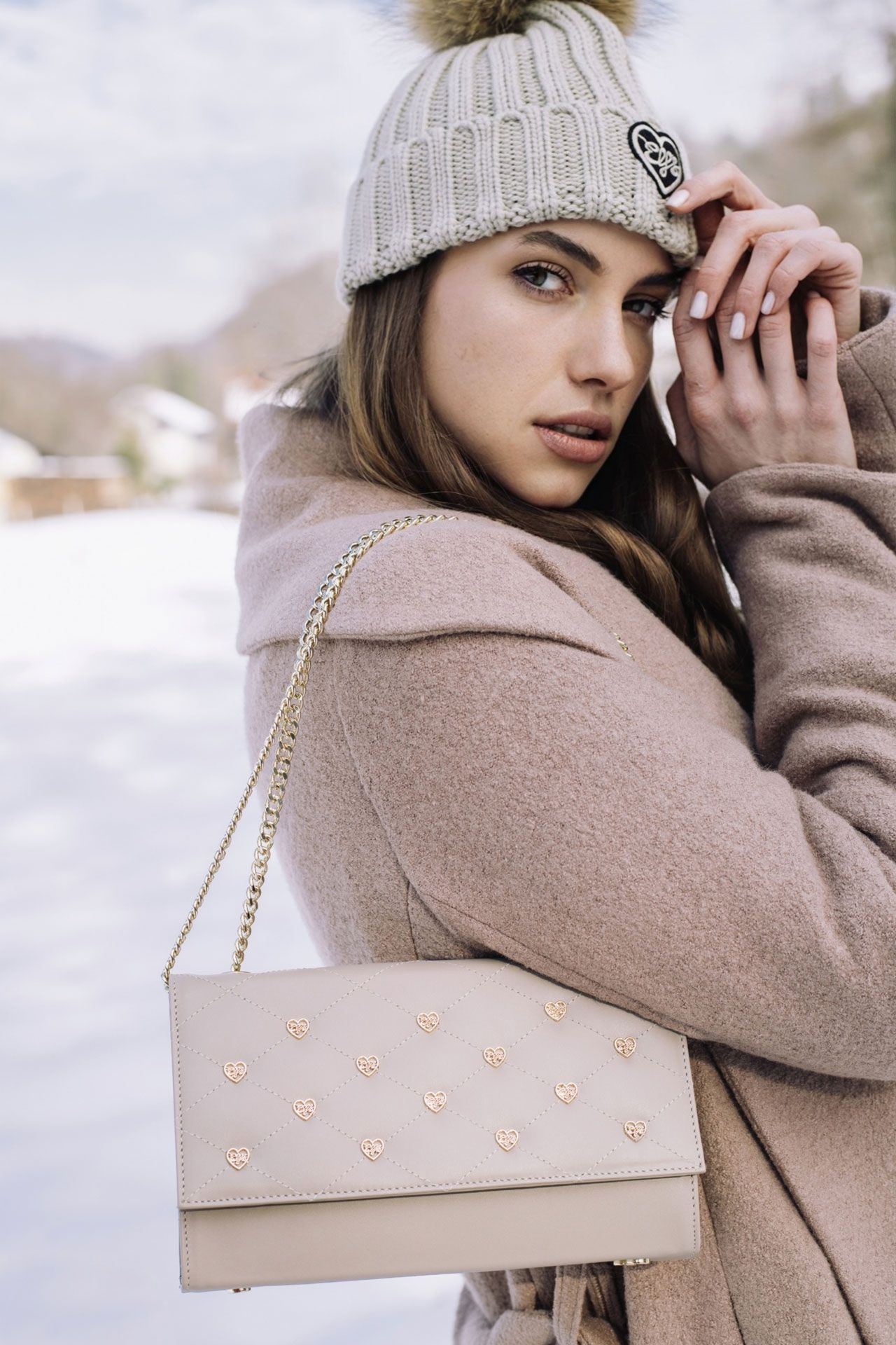Predivna ELFS zimska kolekcija koja hladne dane pretvara u pravu modnu pistu!
