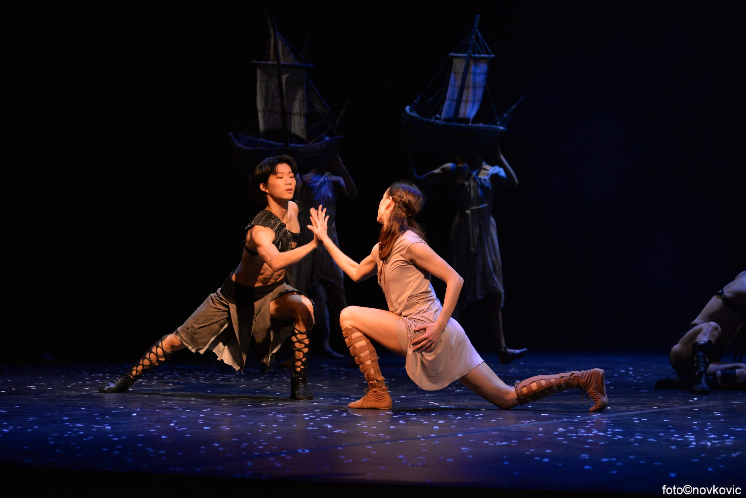 Riječka premijera baletnog spektakla „Spartak“: Moćne masovne scene i intimni ljubavni prizori u dramatičnoj plesnoj priči