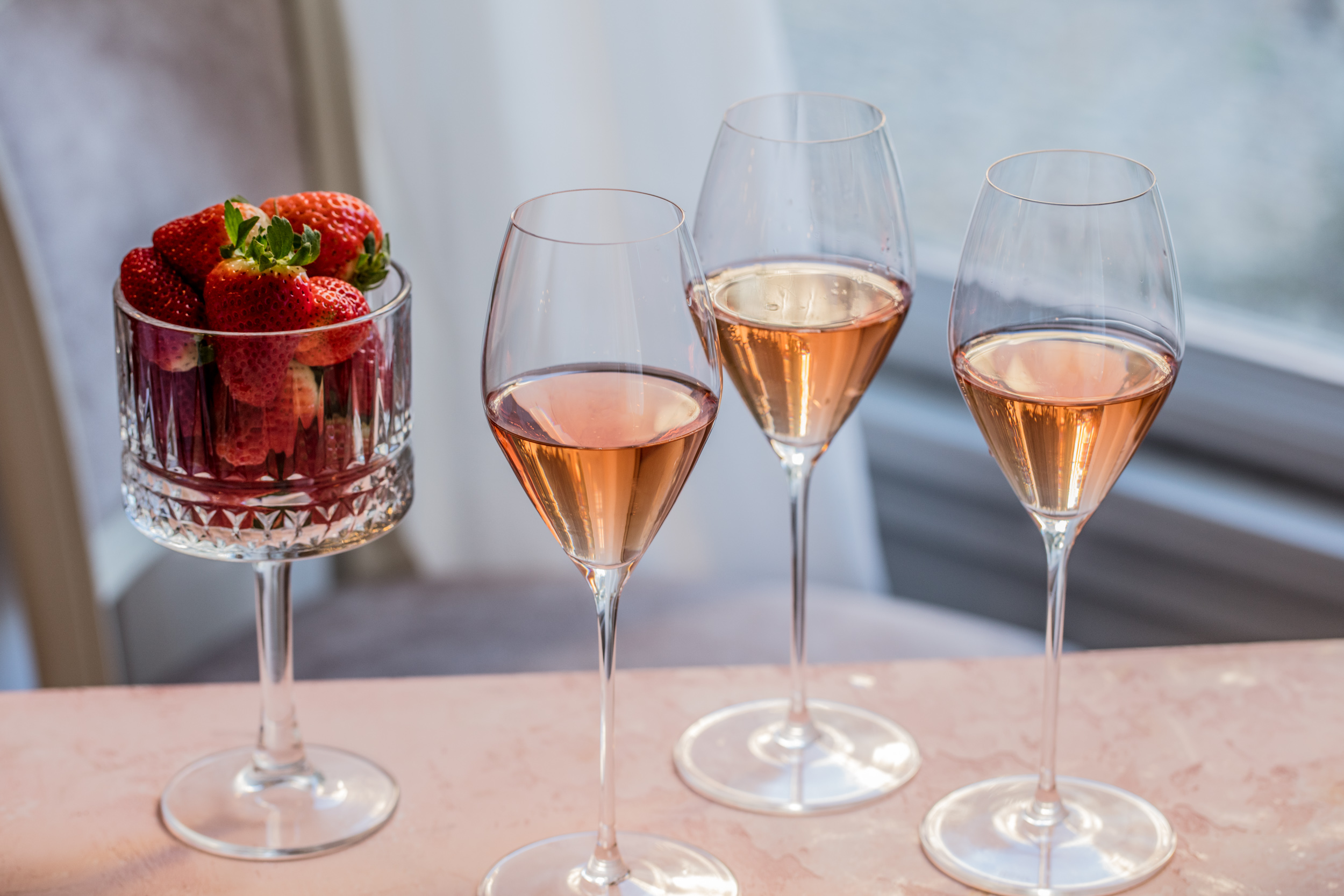 Ove subote održat će se vinska radionica "Ružičasta vinska Hrvatska" u Hotelu Ambasador!