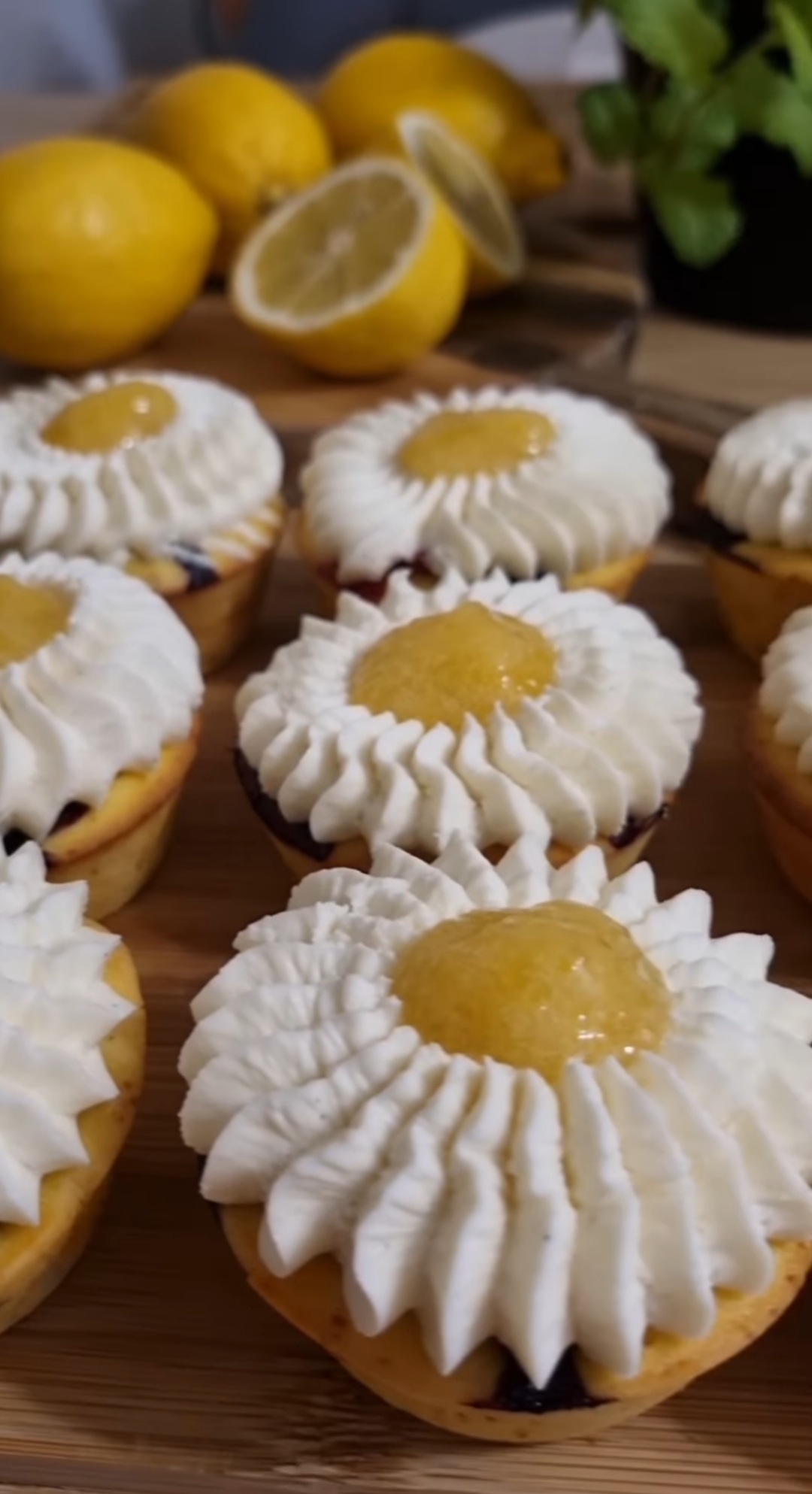 Food influencer bira: Iva Horvat otkriva recept za limun muffine s kremom od bijele čokolade i marelice