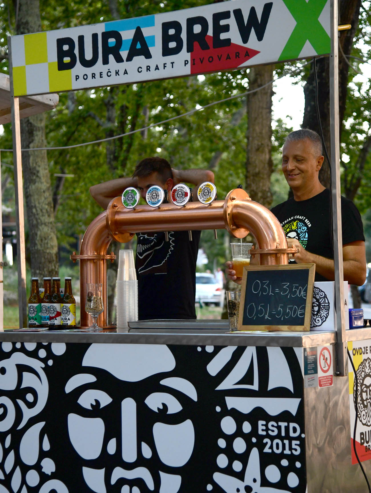 Kako najbolje zatvoriti ljeto? Uz Craft Beer & Burger Weekend u Njivicama!