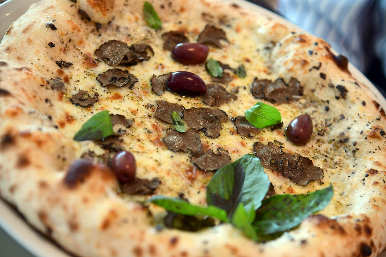 Volite pizzu napoletana? Otvorena je Villoresi Pizzeria u sklopu riječkog Hiltona!