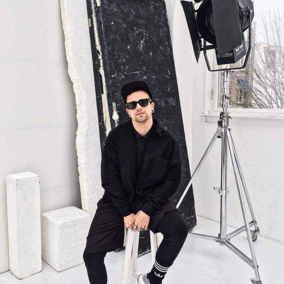 Filip Koludrović postao kreativni direktor novog Vogue Adria