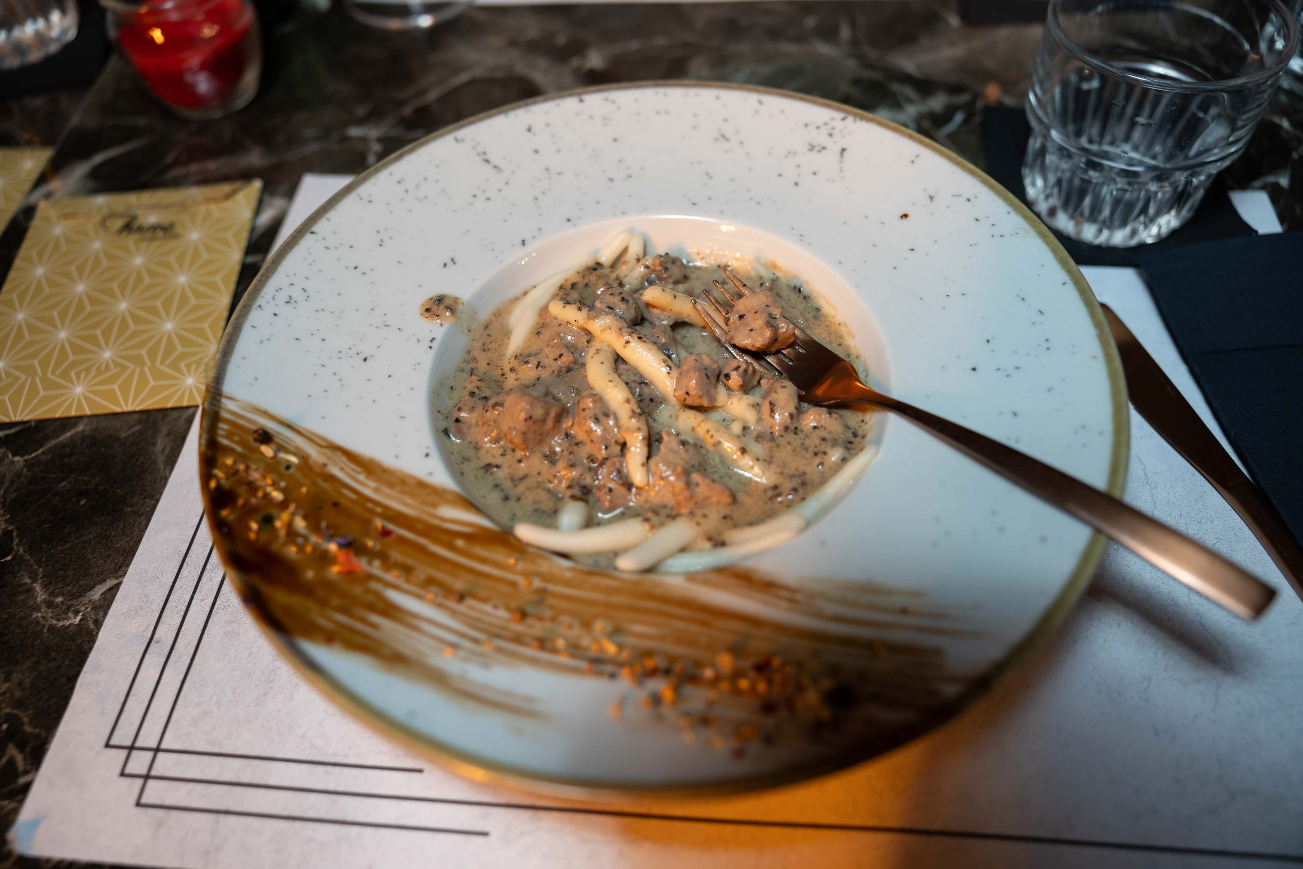 "Dinner in red" - fantastična tematska gastro večer u riječkoj Azuri