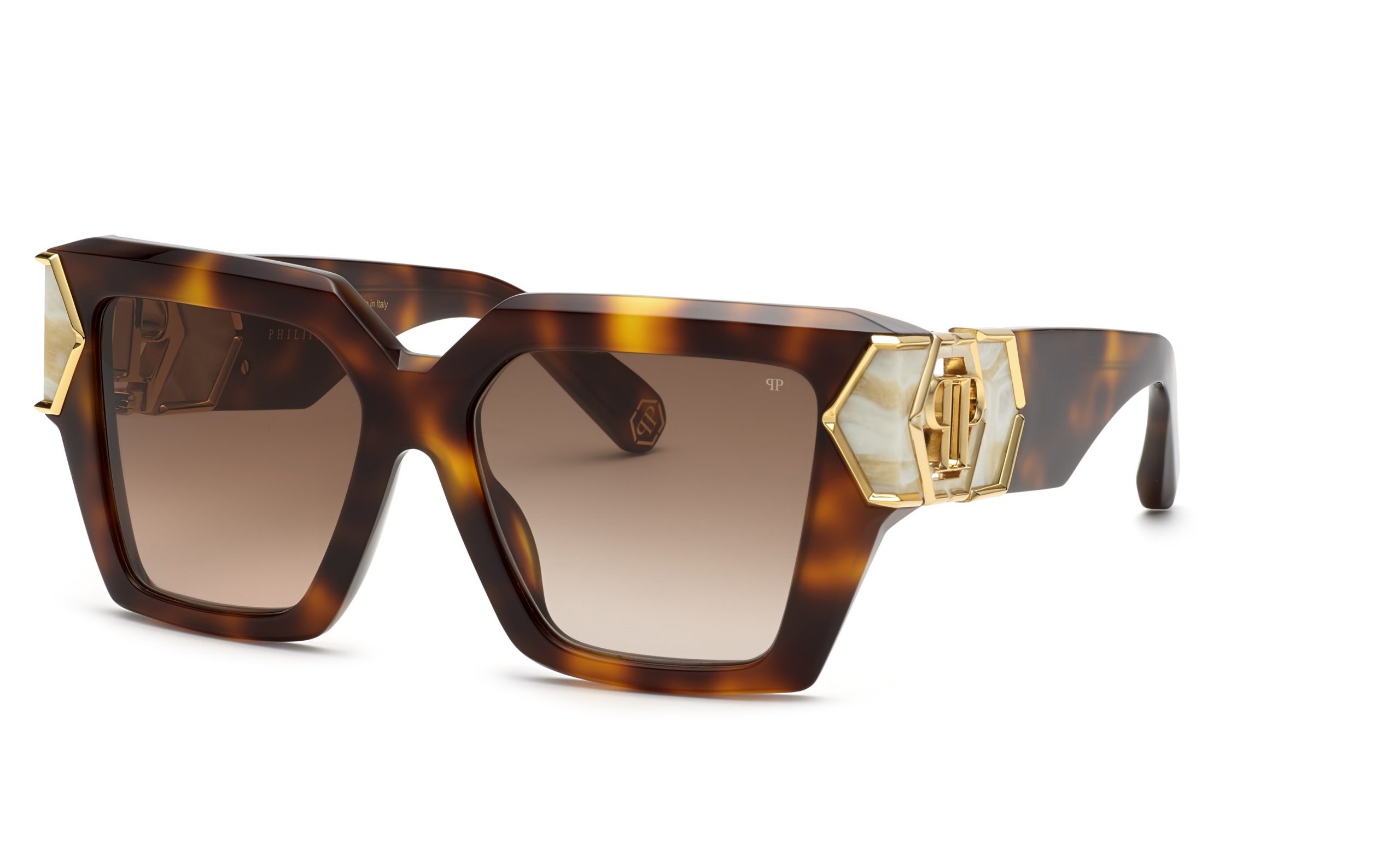 Osvježite svoj proljetni stil s novim parom sunčanih naočala