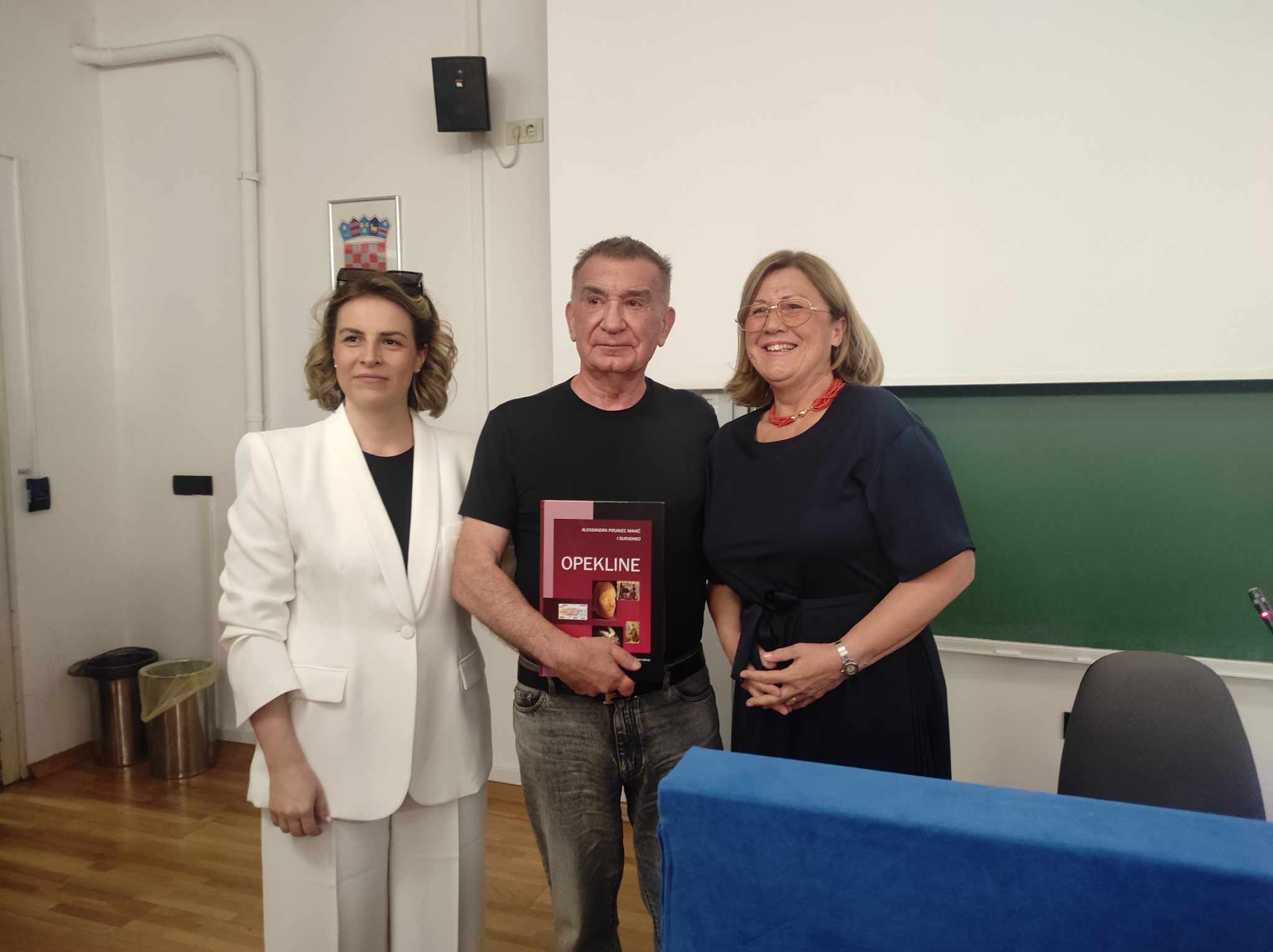 Dr. Aleksandra Pirjavec Mahić predstavila je treće izdanje knjige "Opekline"