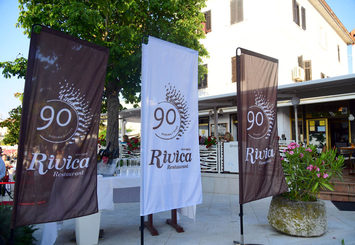 Velika proslava devedesetog rođendana restorana Rivica