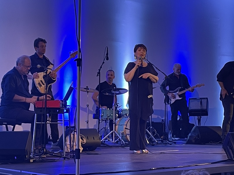 Zorica Kondža održala predivan koncert u Omišlju