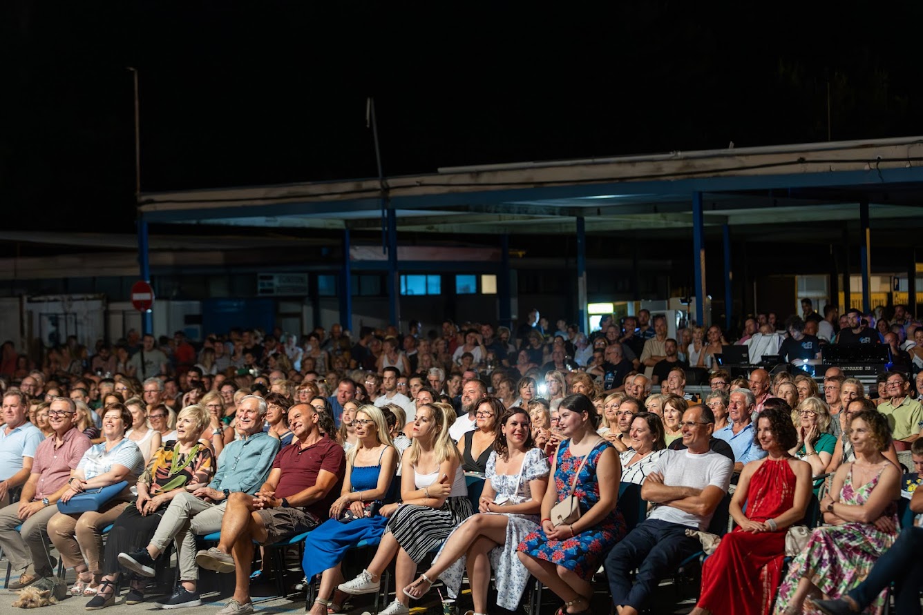 "Jedna noć u Kostreni" pružila nam je večer za pamćenje