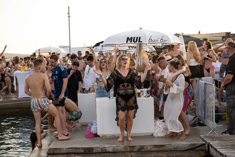 Fotografije s nezaboravne proslave 25.rođendana Beach Bara Mul i L'amour banda