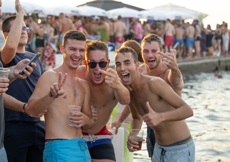 Fotografije s nezaboravne proslave 25.rođendana Beach Bara Mul i L'amour banda