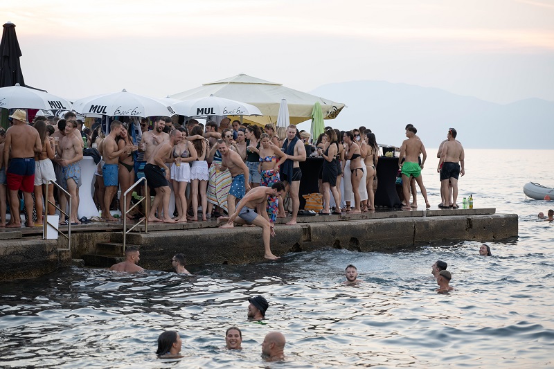 Fotografije s nezaboravne proslave 25.rođendana Beach Bara Mul i L'amour banda