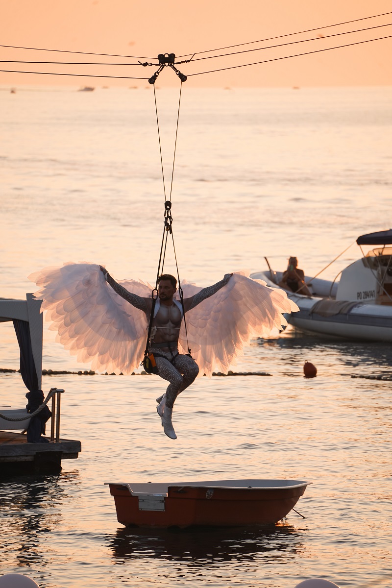 D’or beach club, Destilerija Aura i dizajner Boris Ružić priredili spektakularan white party