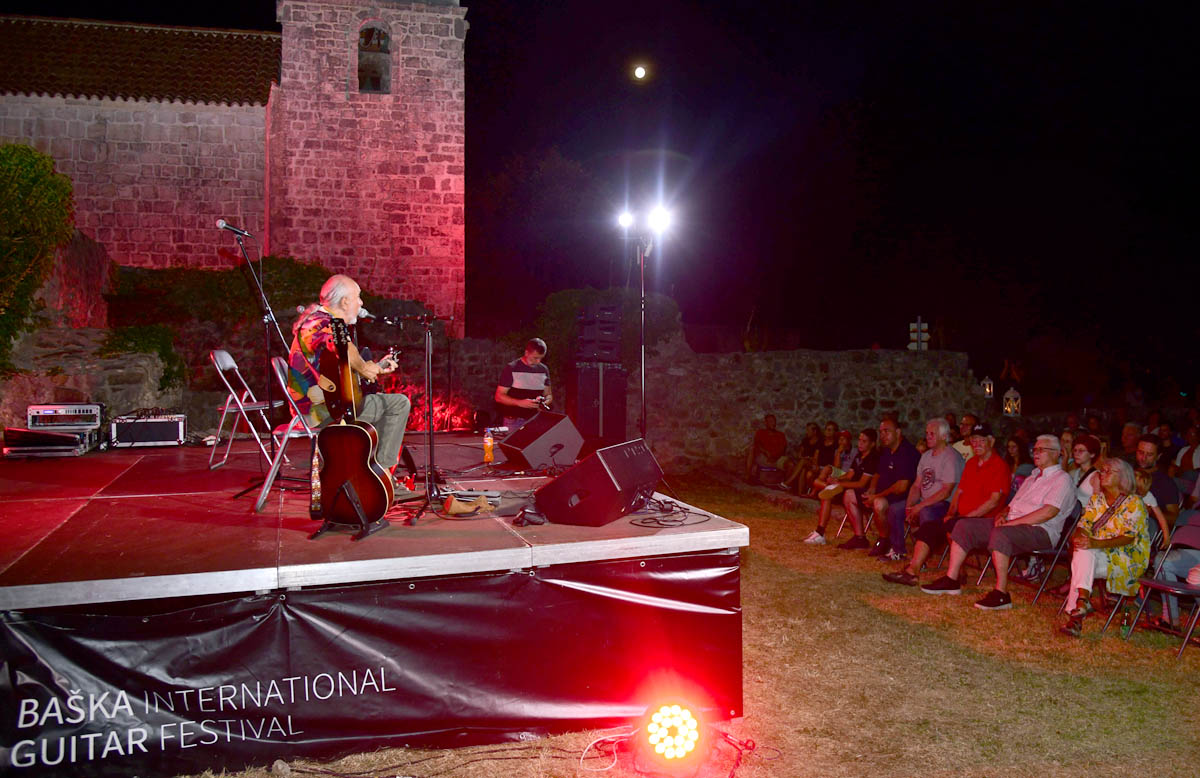 Predivna večer uz gitare na Baška International Guitar Festivalu