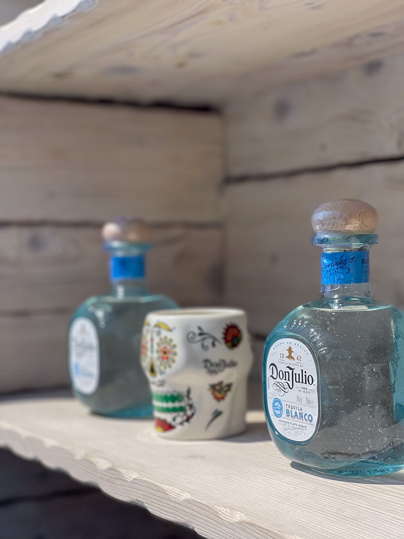 Don Julio Blanco party uz grupu L'Amour oduševio je brojne posjetitelje Beach Bara Mul