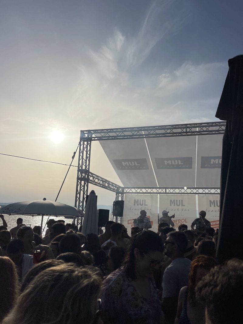 Don Julio Blanco party uz grupu L'Amour oduševio je brojne posjetitelje Beach Bara Mul