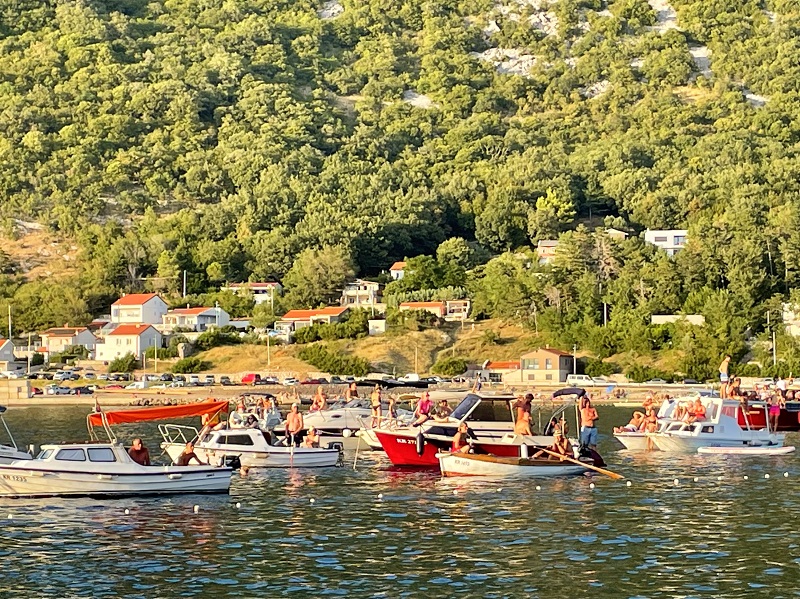 Manifestacija Tira, tira podsjetila je na običaje i tradiciju Bakarca