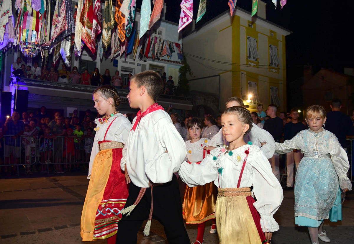 Tradicija, običaji i bogat program na Stomorini u Omišlju