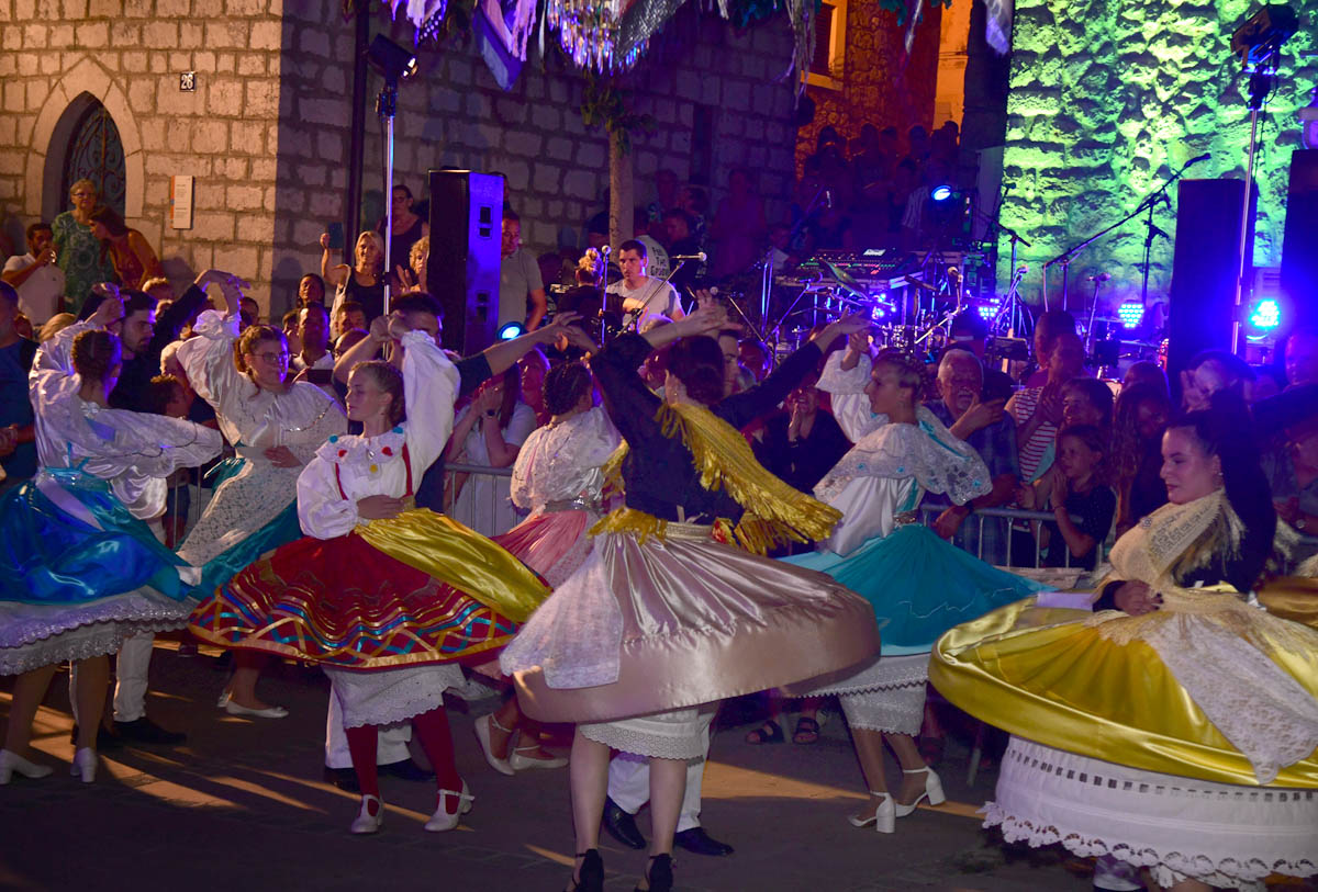 Tradicija, običaji i bogat program na Stomorini u Omišlju