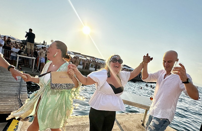 Beach Bar Mul i L'amour band velikim partyjem proslavili zajedničkih 25 godina