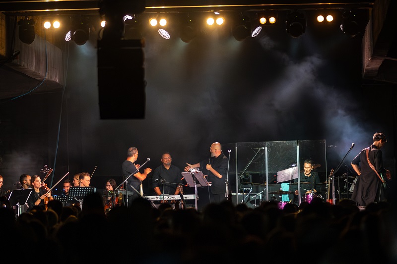 Urban&4 održali rasprodani koncert za pamćenje uz Gudački orkestar u riječkom Exportdrvu