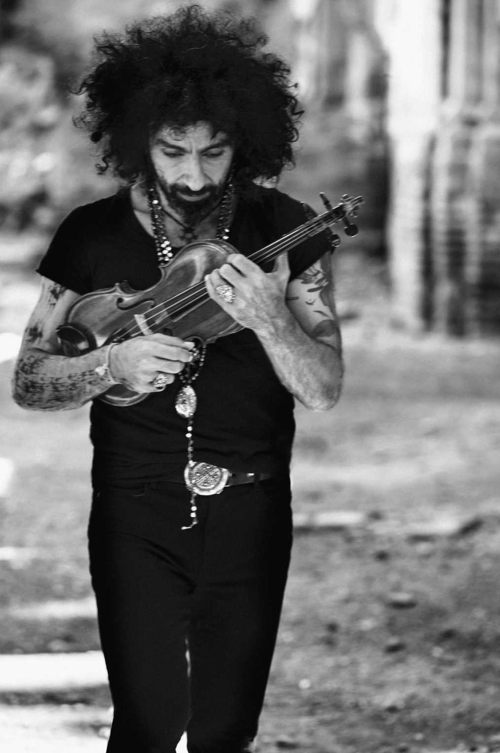 NAJVEĆA SVJETSKA ZVIJEZDA MEĐU VIOLINISTIMA, ARA MALIKIAN, U SKLOPU SVOJE SVJETSKE TURNEJE STIŽE I U ZAGREB!